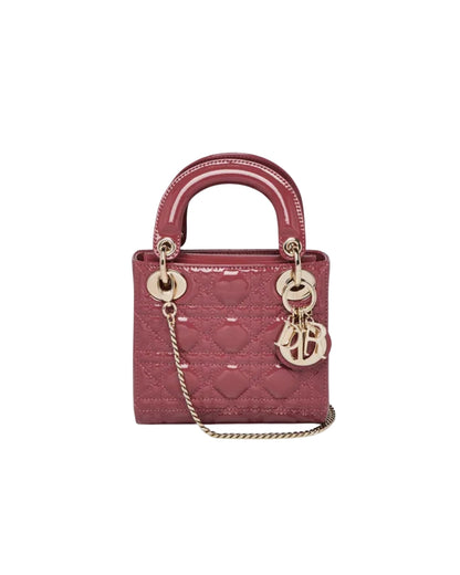 CHRISTIAN DIOR