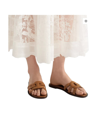 CHRISTIAN DIOR
