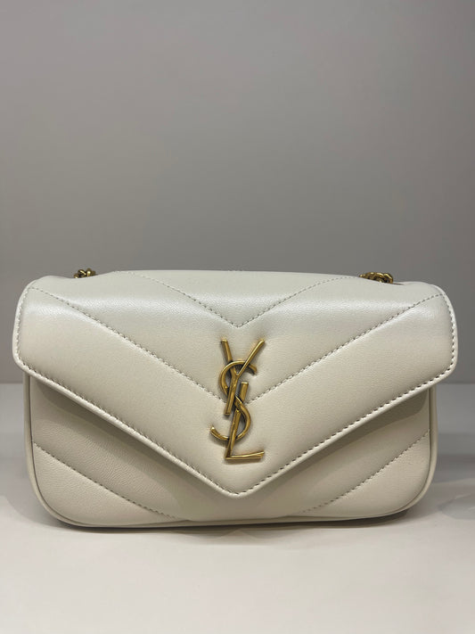SAINT LAURENT LOULOU BAG IN WHITE WITH GOLD TONE HARDWARE